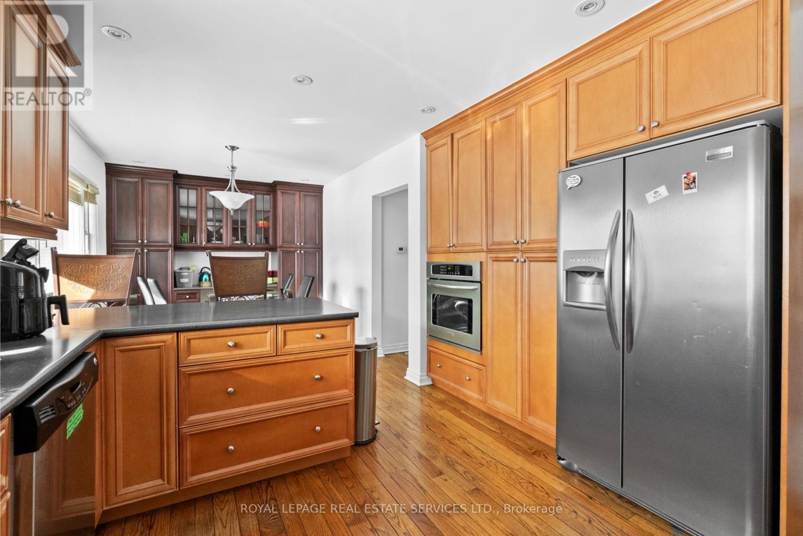 












89 VALECREST DRIVE

,
Toronto,




Ontario
M9A4P5

