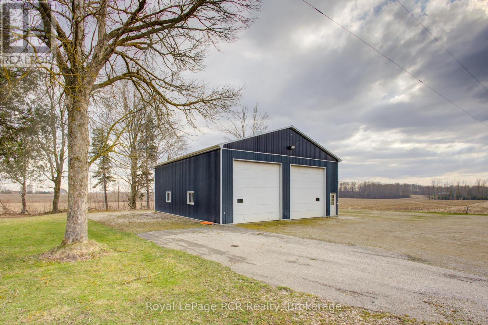 












9208 WELLINGTON RD 14 ROAD

,
Wellington North,




Ontario
N0G2E0

