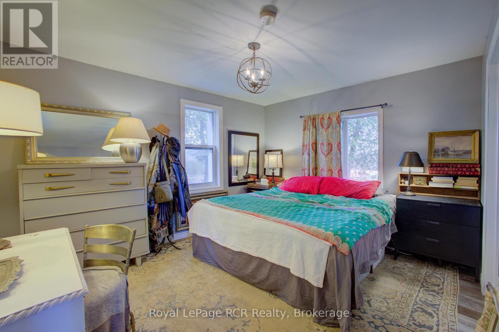 












9208 WELLINGTON RD 14 ROAD

,
Wellington North,




Ontario
N0G2E0

