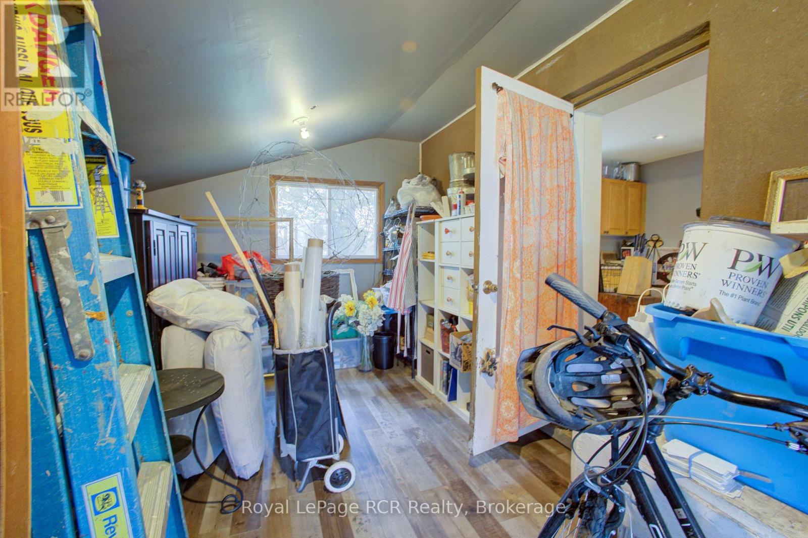 












9208 WELLINGTON RD 14 ROAD

,
Wellington North,




Ontario
N0G2E0

