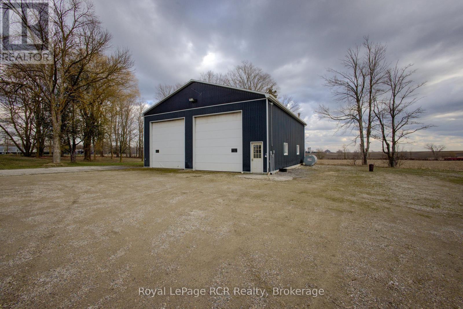 












9208 WELLINGTON RD 14 ROAD

,
Wellington North,




Ontario
N0G2E0

