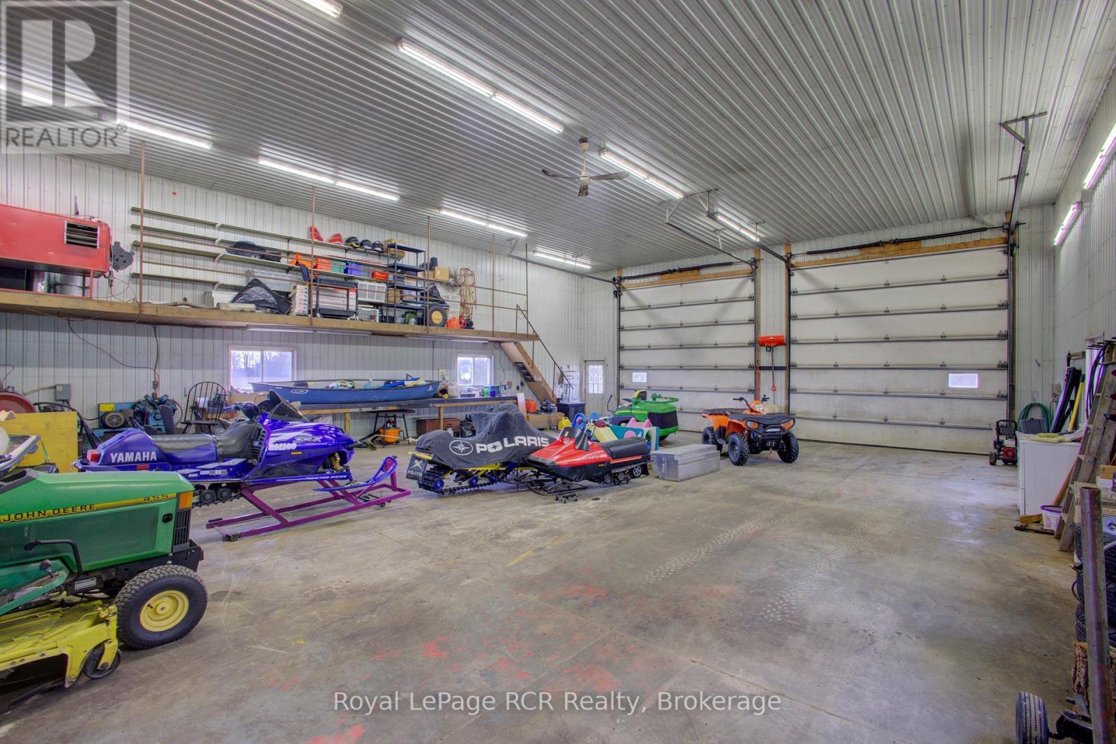 












9208 WELLINGTON RD 14 ROAD

,
Wellington North,




Ontario
N0G2E0

