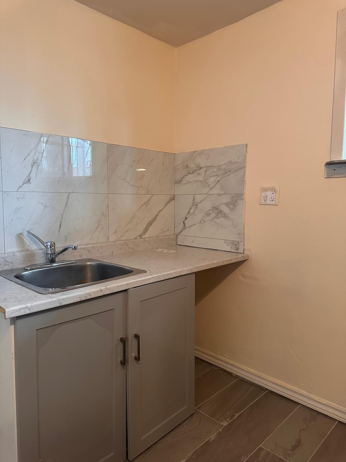 









10532


Av. Pigeon

,
Montréal (Montréal-Nord),




QC
H1G5T9

