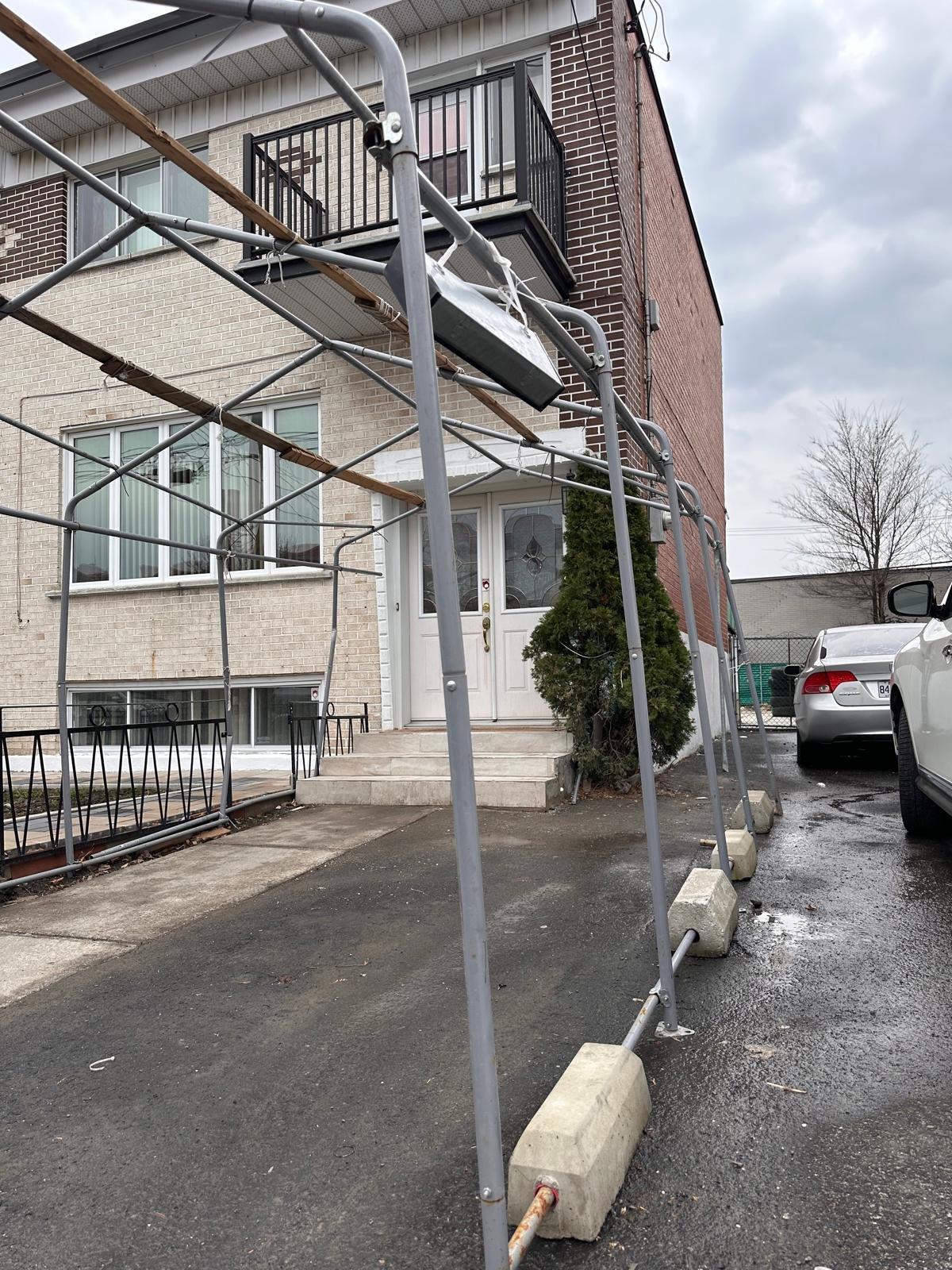 









10532


Av. Pigeon

,
Montréal (Montréal-Nord),




QC
H1G5T9

