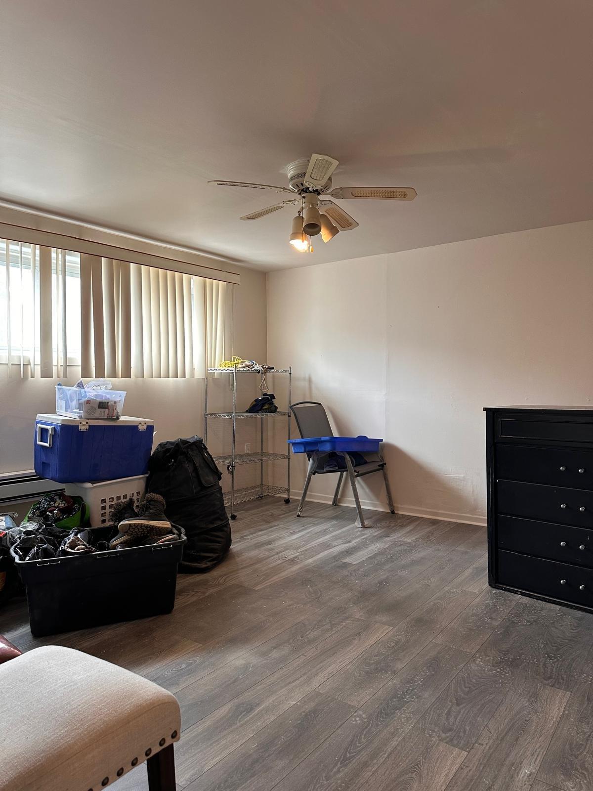 









10532


Av. Pigeon

,
Montréal (Montréal-Nord),




QC
H1G5T9

