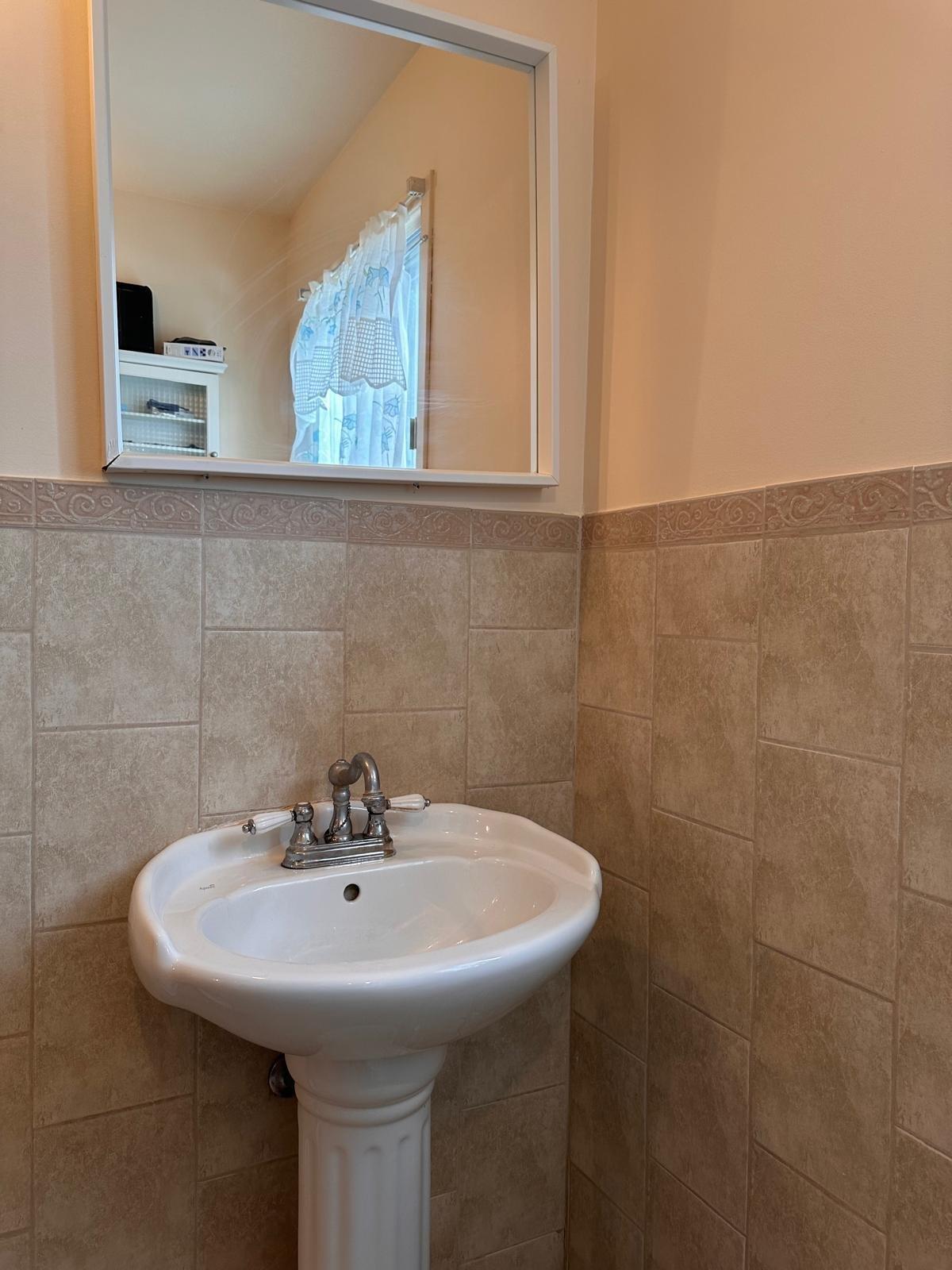 









10532


Av. Pigeon

,
Montréal (Montréal-Nord),




QC
H1G5T9

