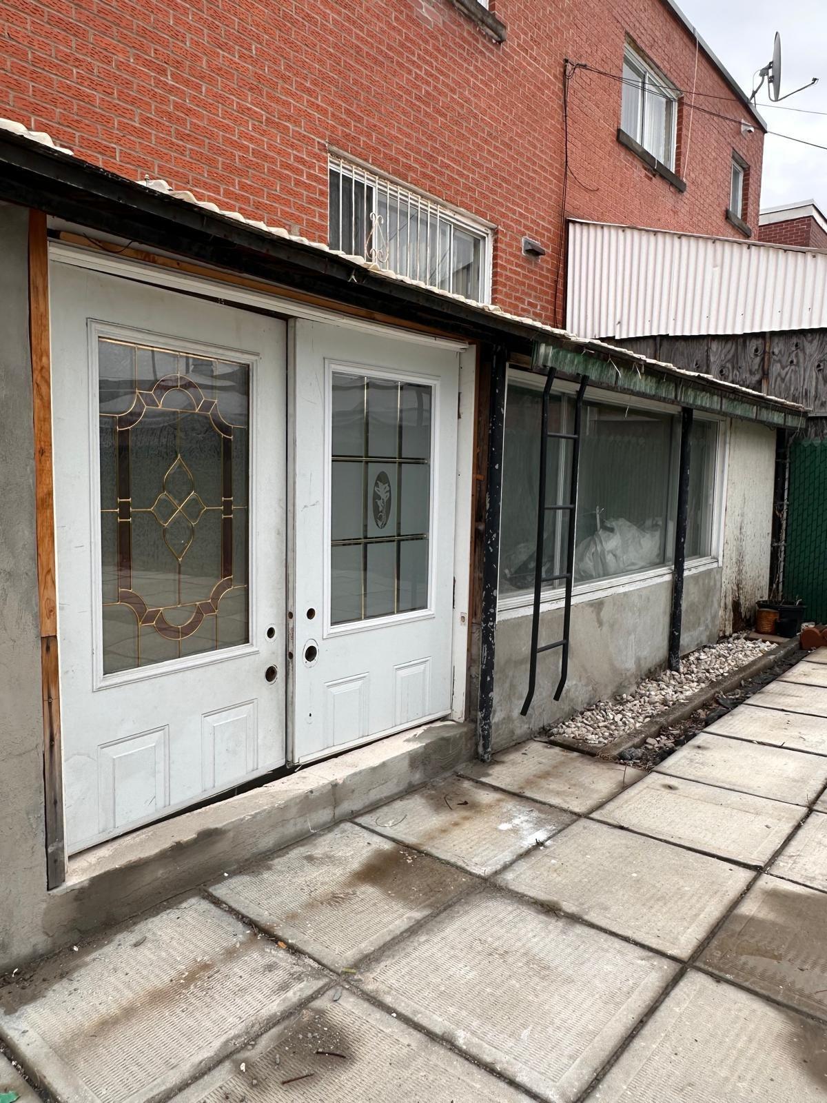 









10532


Av. Pigeon

,
Montréal (Montréal-Nord),




QC
H1G5T9


