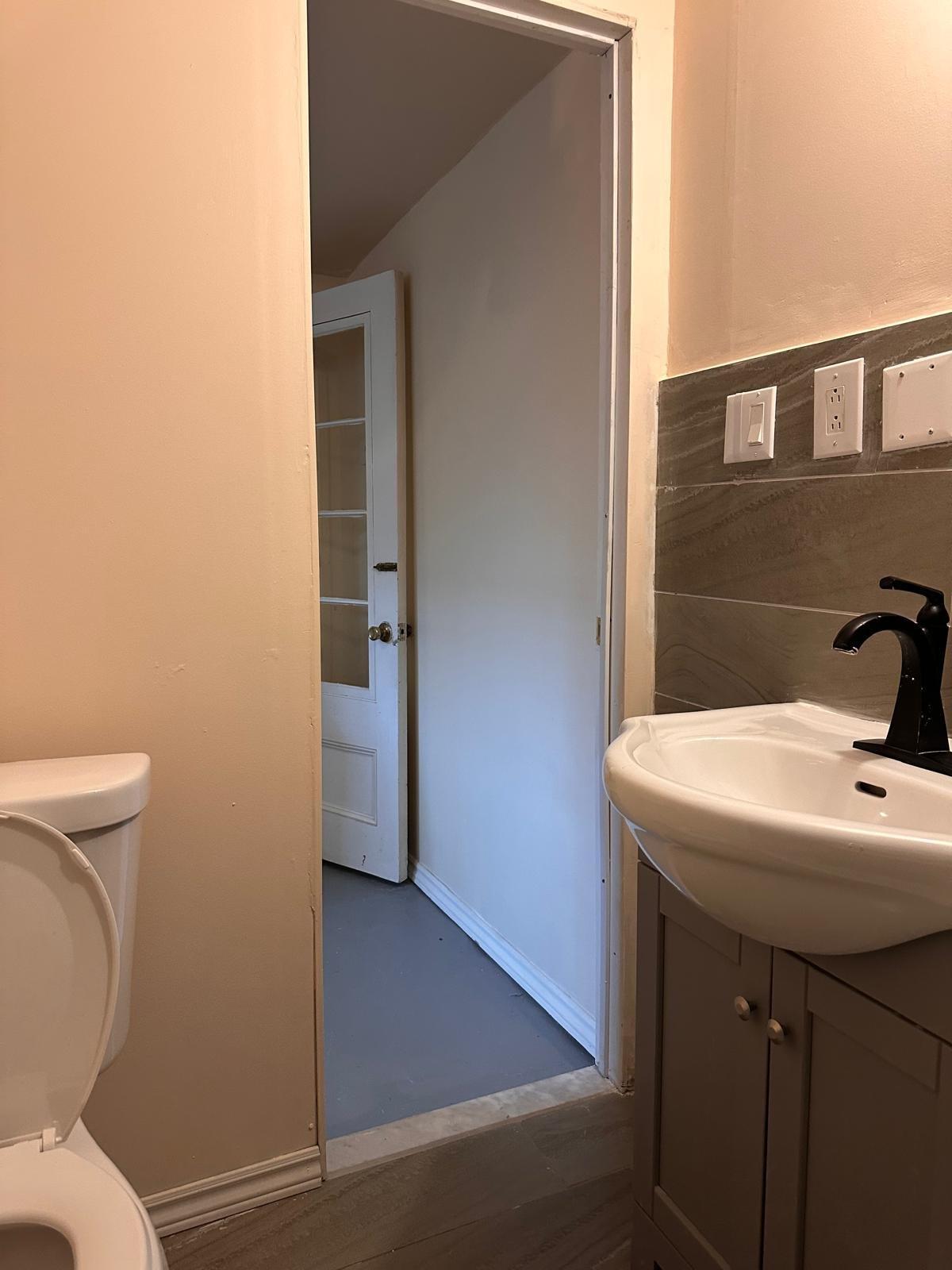 









10532


Av. Pigeon

,
Montréal (Montréal-Nord),




QC
H1G5T9

