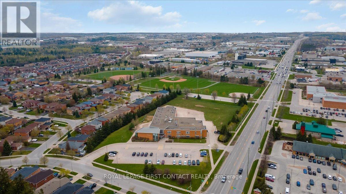 












68 DRAPER CRESCENT

,
Barrie,




Ontario
L4N6B1

