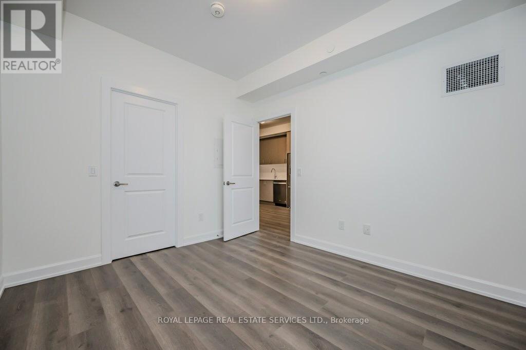 












1014 - 3220 WILLIAM COLTSON AVENUE

,
Oakville,




Ontario
L6H7X9

