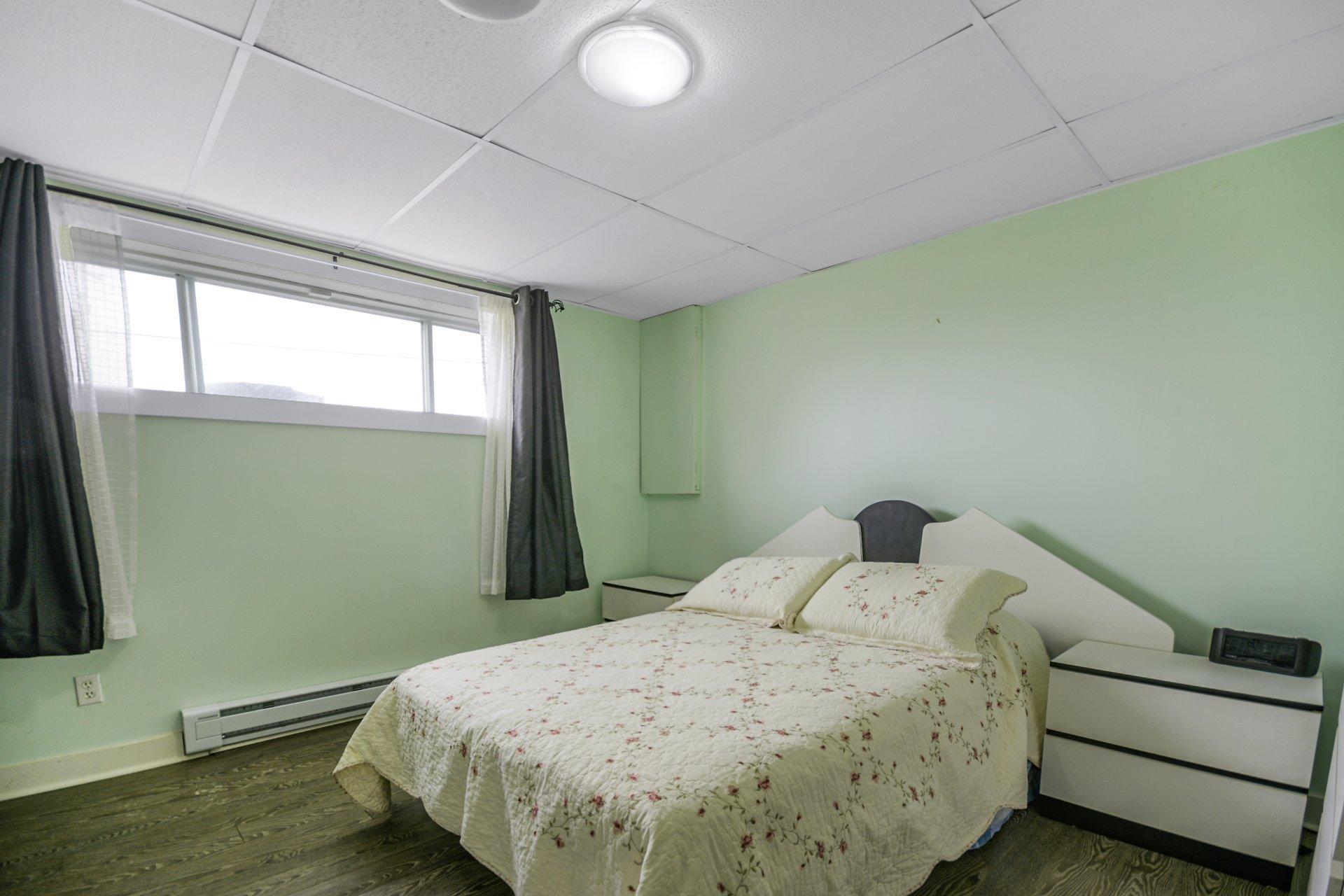 









745


Rg de la Rivière S.

,
Saint-Lin/Laurentides,







QC
J5M2A1

