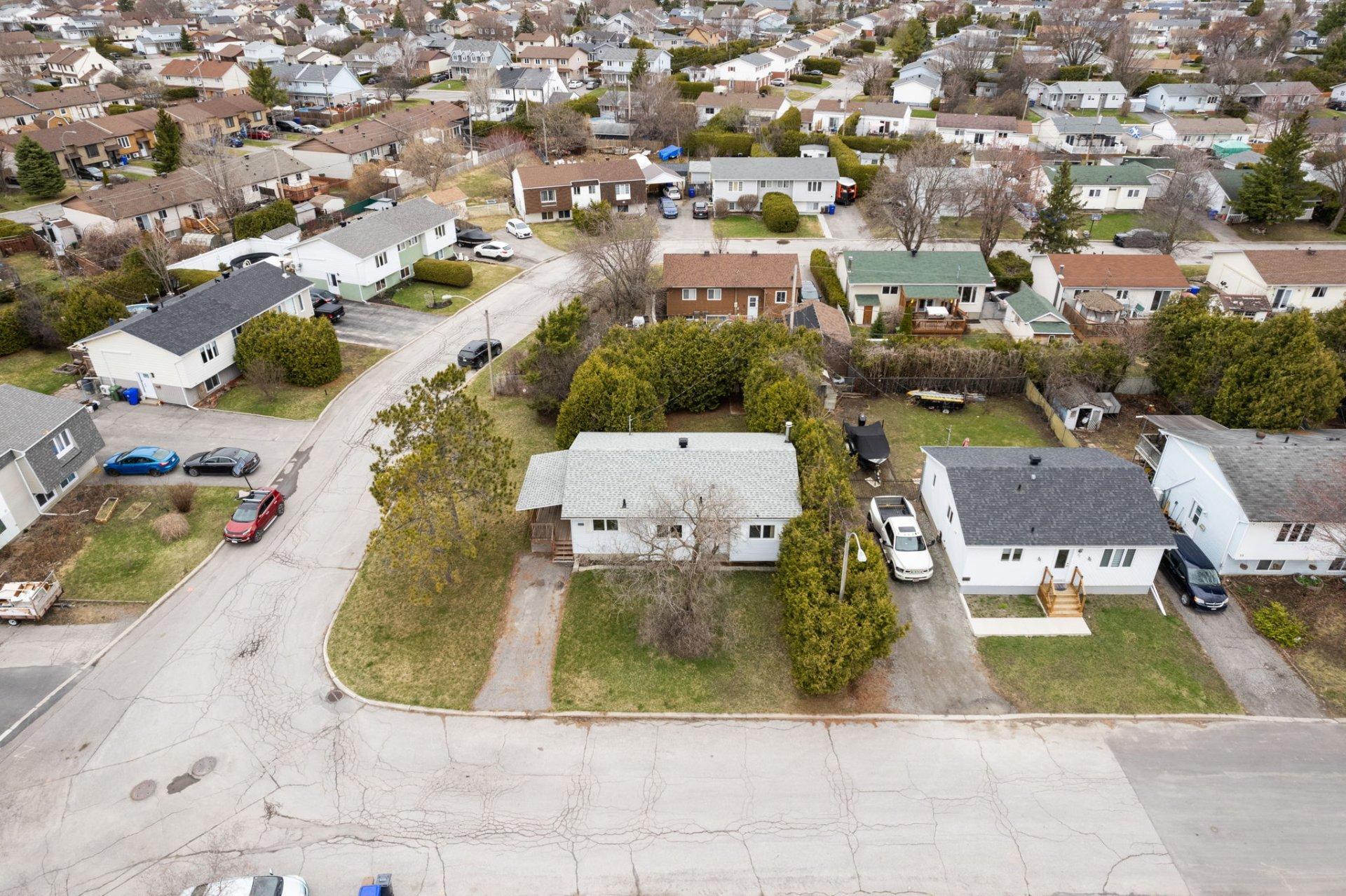 









67


Rue Clermont

,
Gatineau (Gatineau),




QC
J8T5H7

