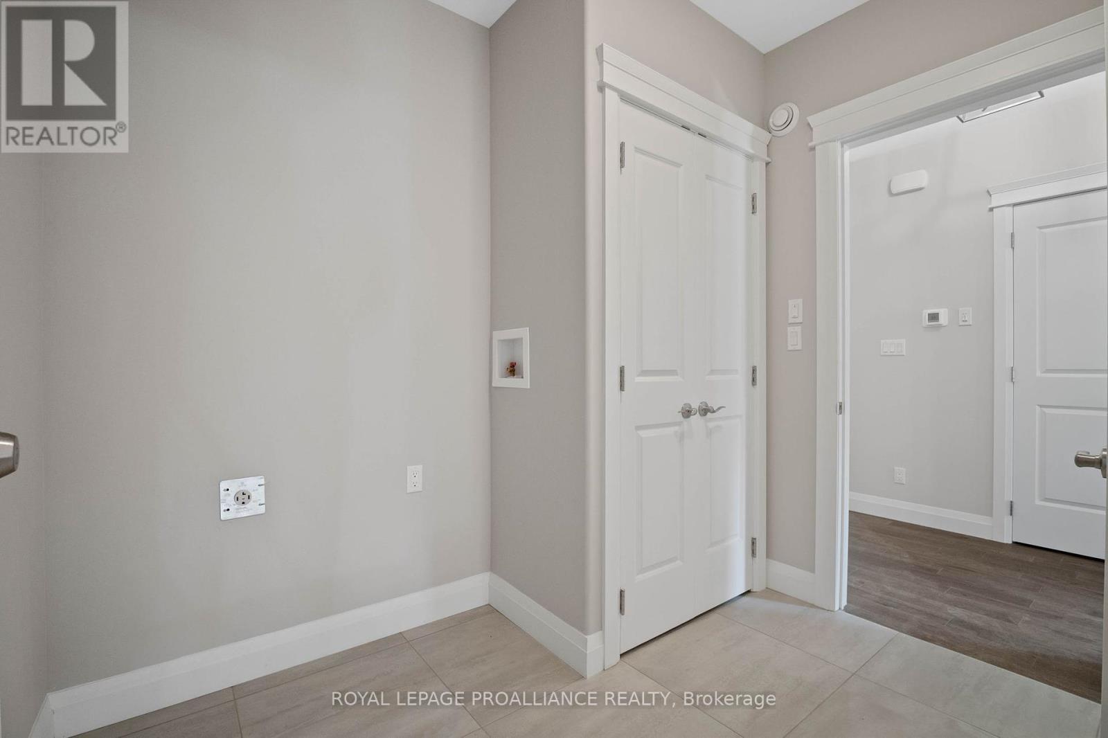 












94B SANFORD STREET

,
Brighton,




Ontario
K0K1H0

