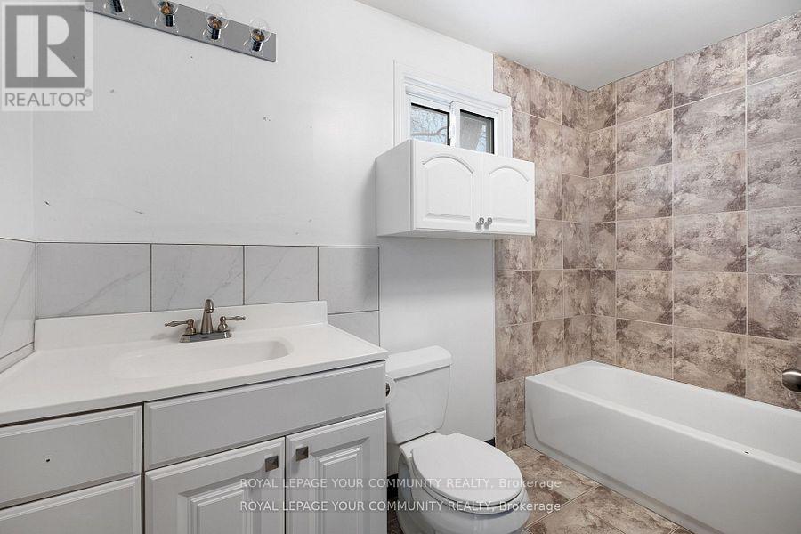 












7813 MULHERN STREET

,
Niagara Falls,




Ontario
L2H1B6

