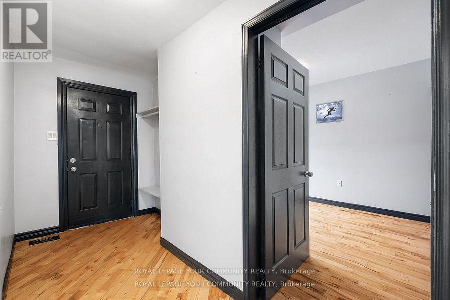 












7813 MULHERN STREET

,
Niagara Falls,




Ontario
L2H1B6

