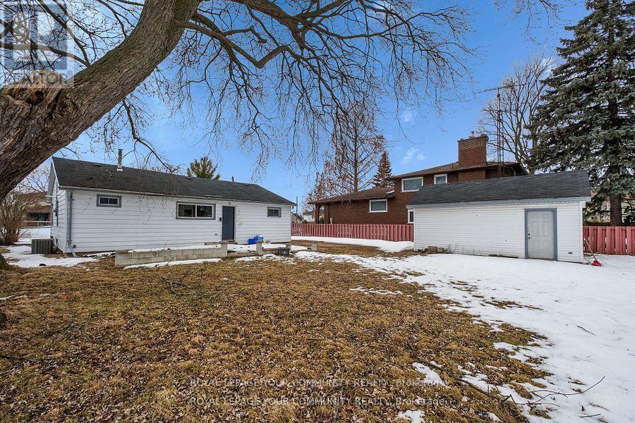 












7813 MULHERN STREET

,
Niagara Falls,




Ontario
L2H1B6

