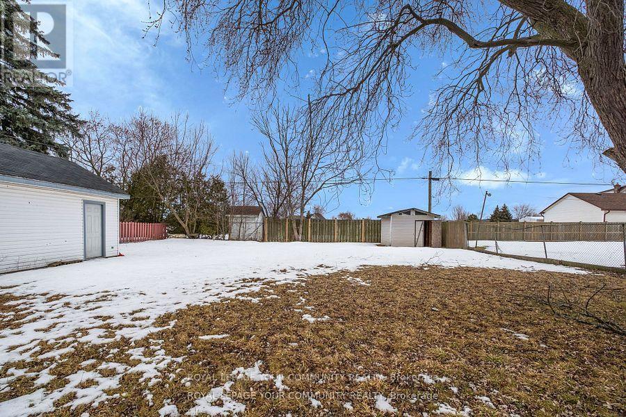 












7813 MULHERN STREET

,
Niagara Falls,




Ontario
L2H1B6

