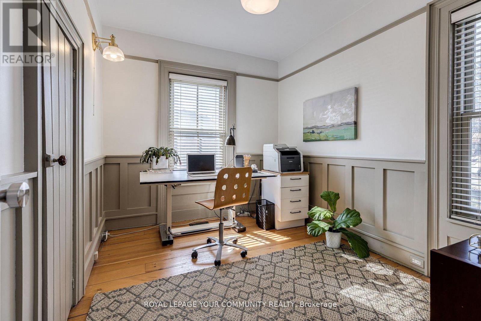 












7 BUTTONVILLE CRESCENT E

,
Markham,




Ontario
L3R0J9

