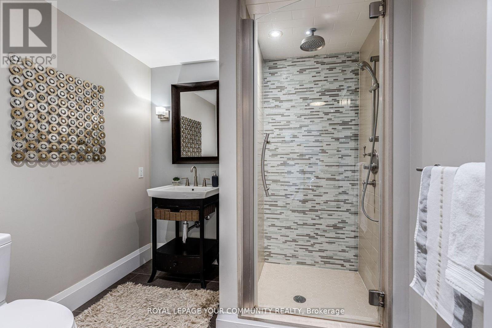 












7 BUTTONVILLE CRESCENT E

,
Markham,




Ontario
L3R0J9

