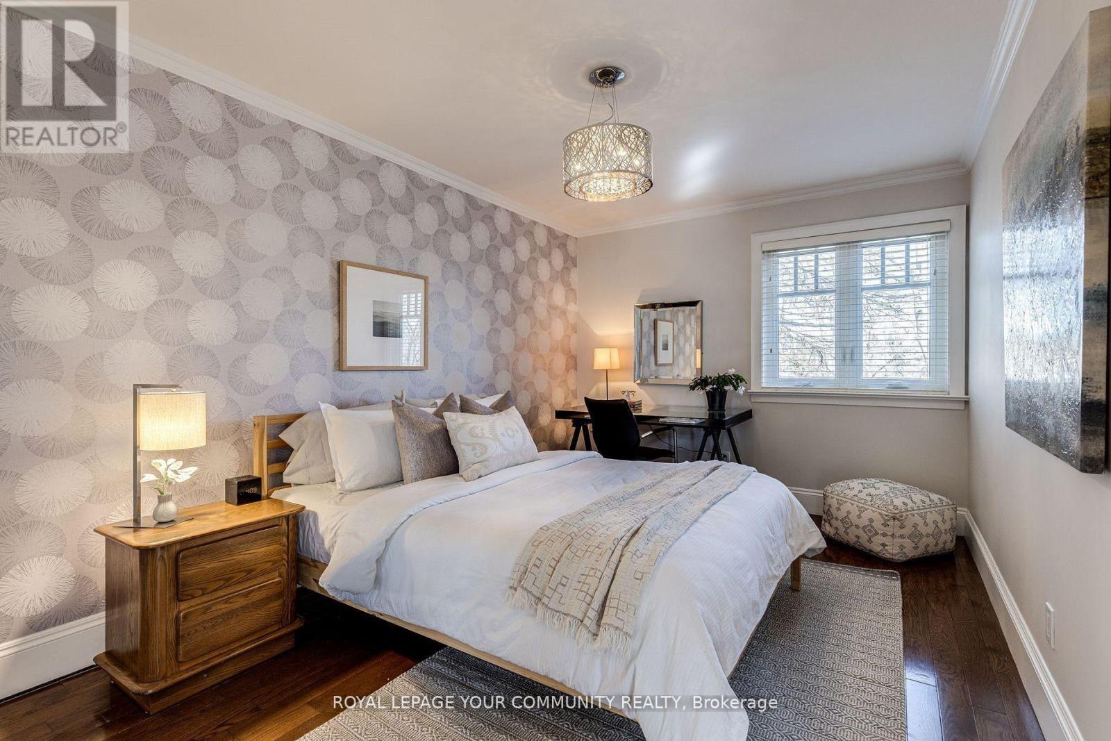 












7 BUTTONVILLE CRESCENT E

,
Markham,




Ontario
L3R0J9

