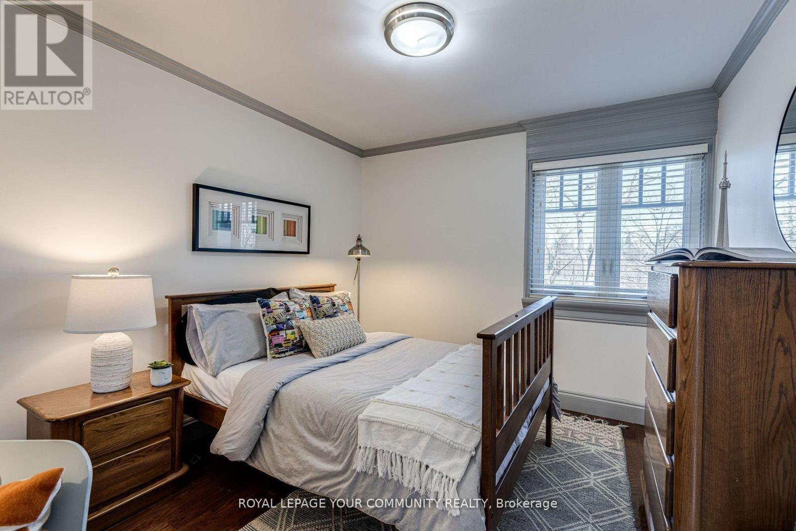 












7 BUTTONVILLE CRESCENT E

,
Markham,




Ontario
L3R0J9

