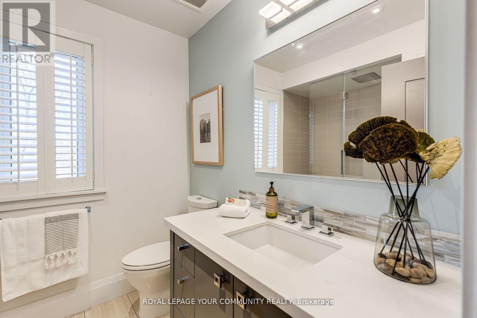 












7 BUTTONVILLE CRESCENT E

,
Markham,




Ontario
L3R0J9

