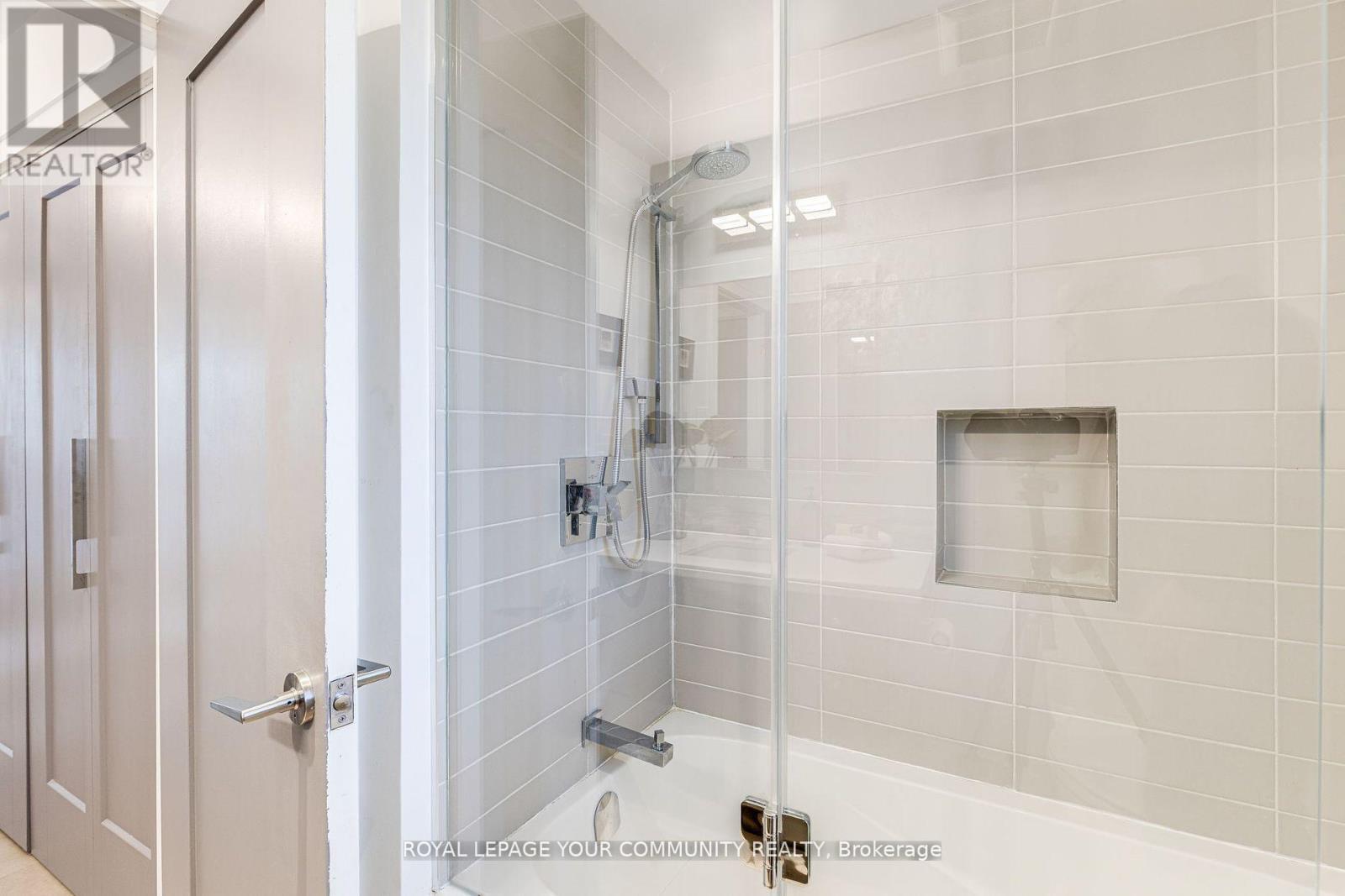 












7 BUTTONVILLE CRESCENT E

,
Markham,




Ontario
L3R0J9

