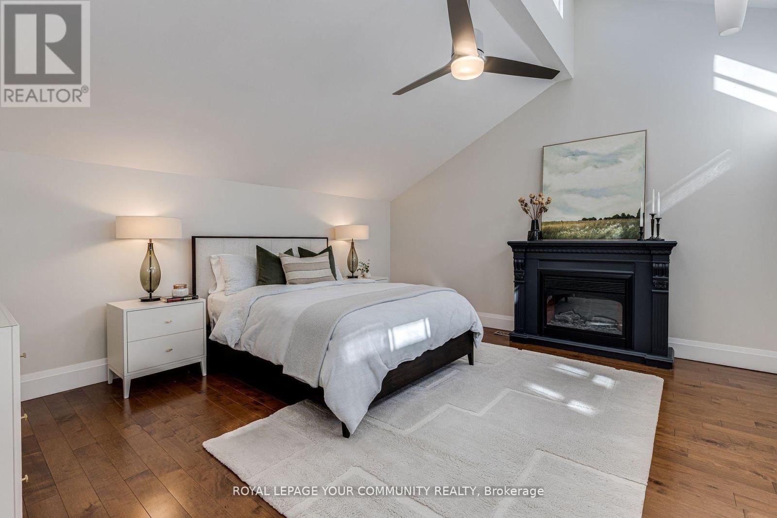 












7 BUTTONVILLE CRESCENT E

,
Markham,




Ontario
L3R0J9

