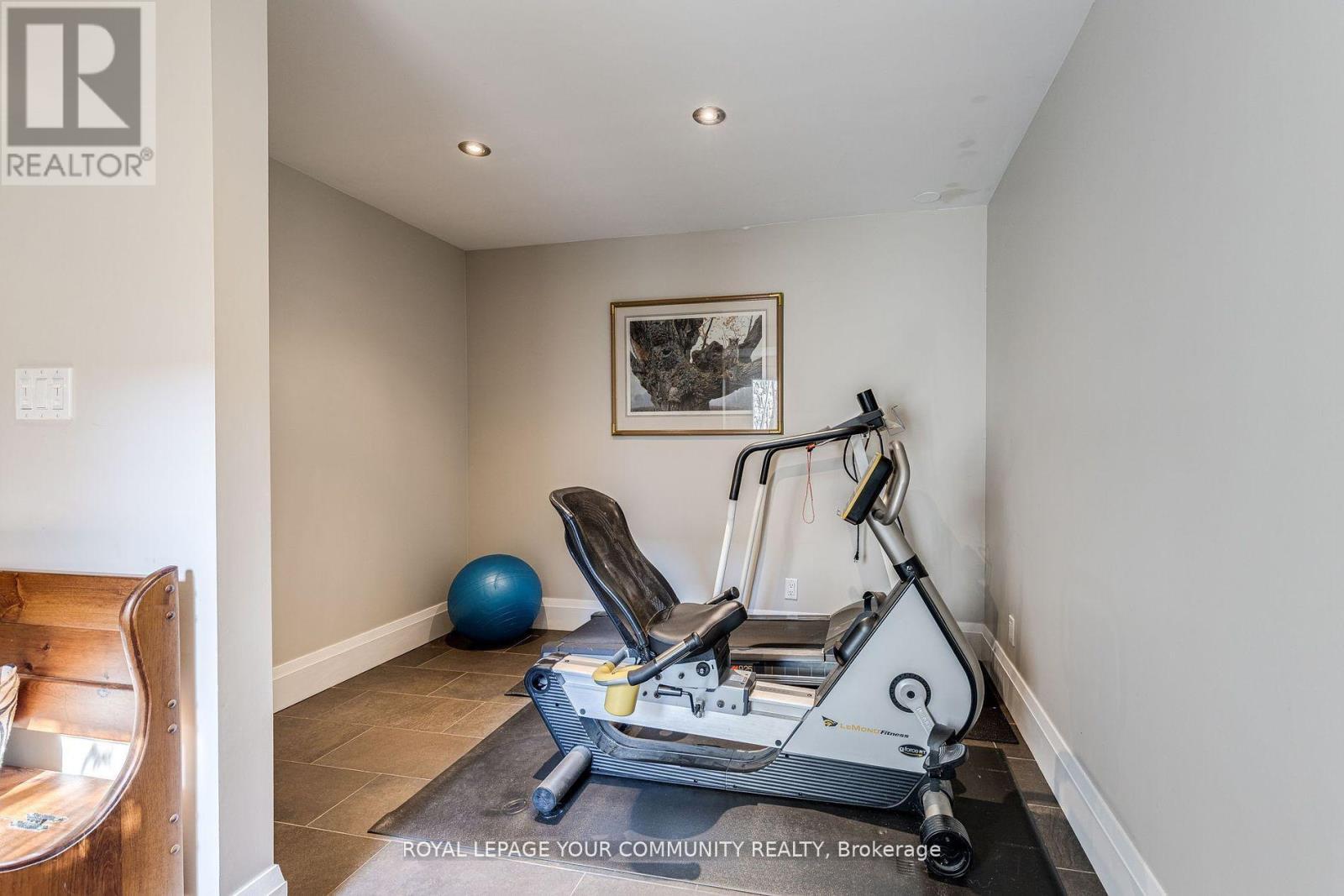 












7 BUTTONVILLE CRESCENT E

,
Markham,




Ontario
L3R0J9

