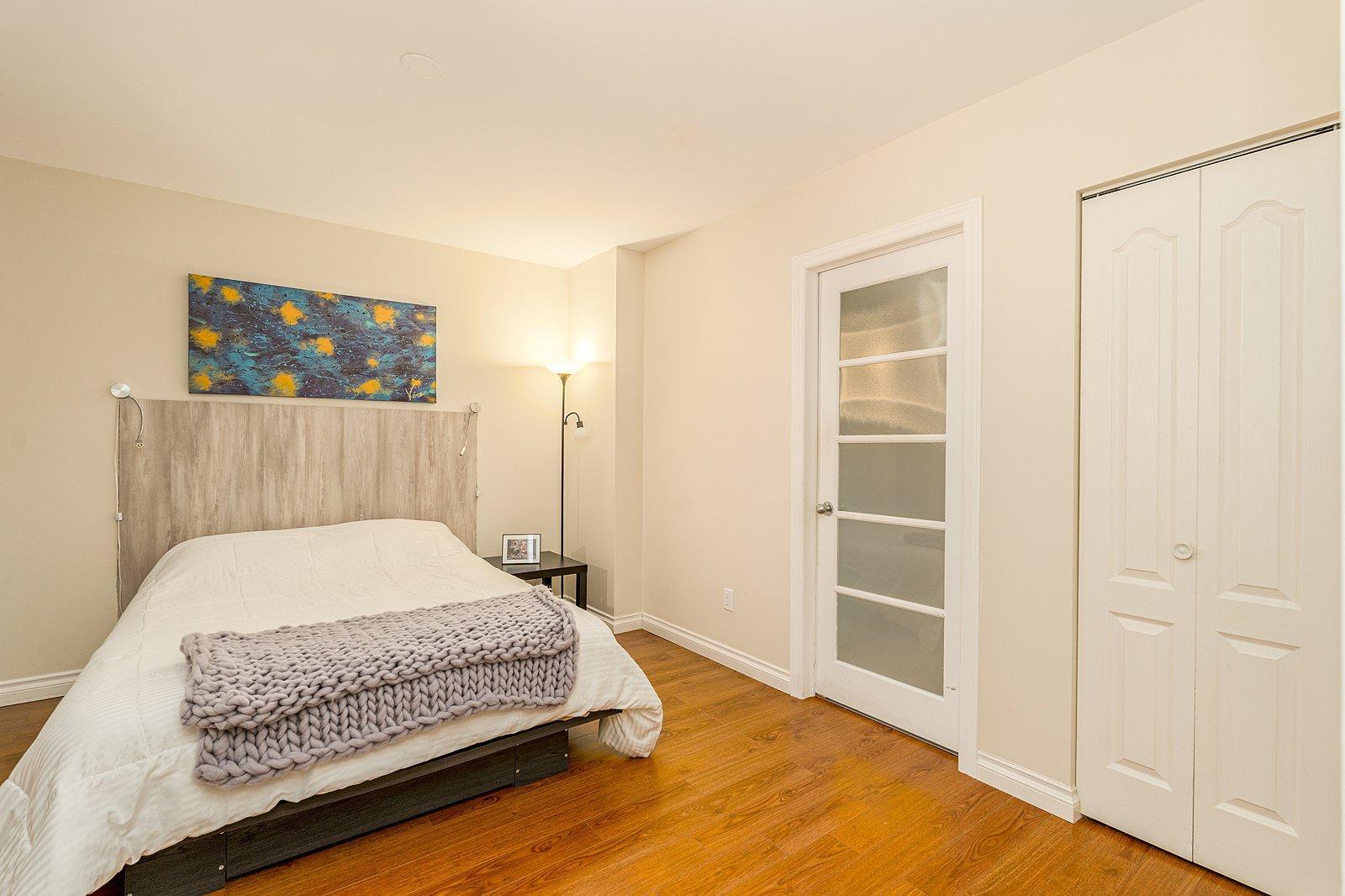 









417


Rue Langlois

,
Magog,




QC
J1X3K5


