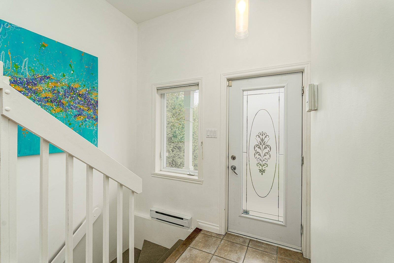 









417


Rue Langlois

,
Magog,




QC
J1X3K5

