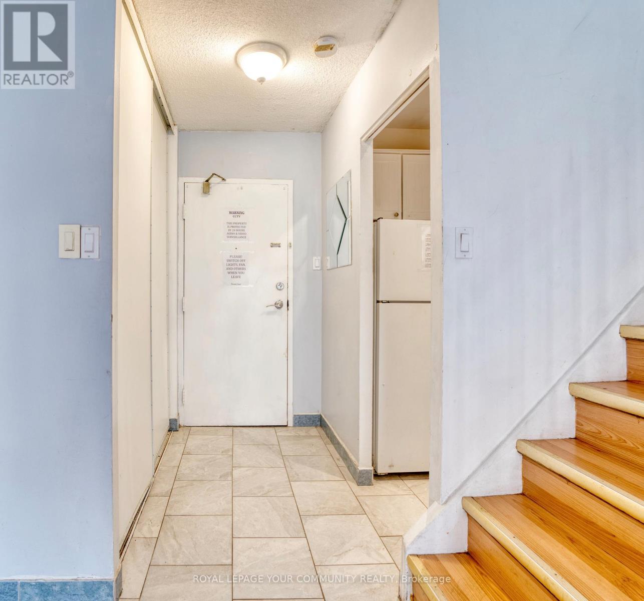 












1006 - 100 MORNELLE COURT

,
Toronto,




Ontario
M1E4X2

