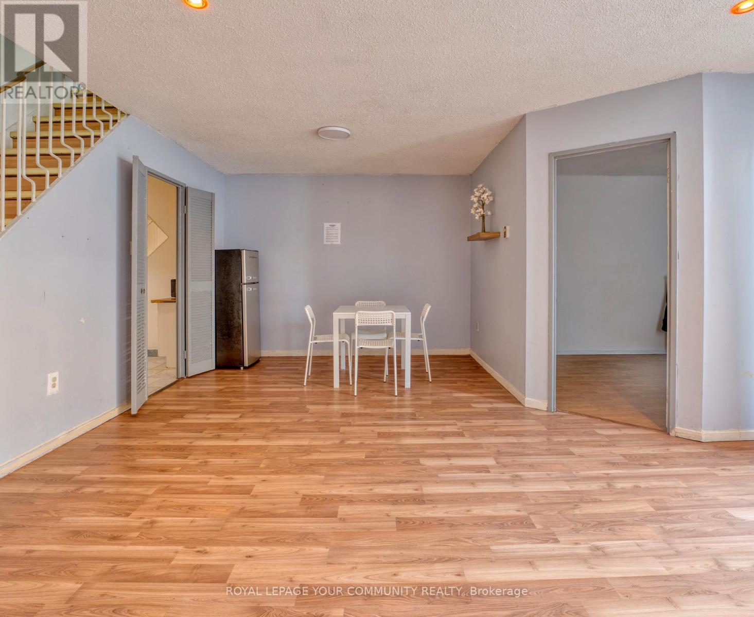 












1006 - 100 MORNELLE COURT

,
Toronto,




Ontario
M1E4X2

