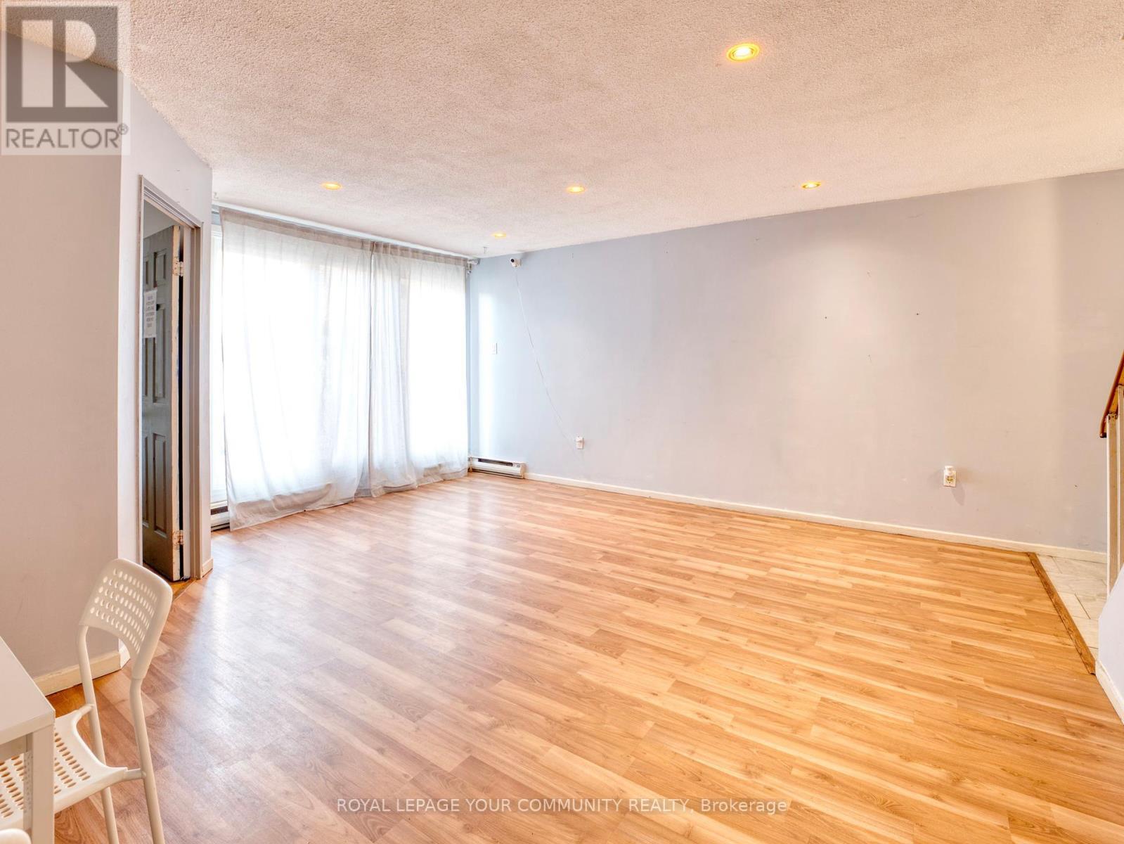 












1006 - 100 MORNELLE COURT

,
Toronto,




Ontario
M1E4X2

