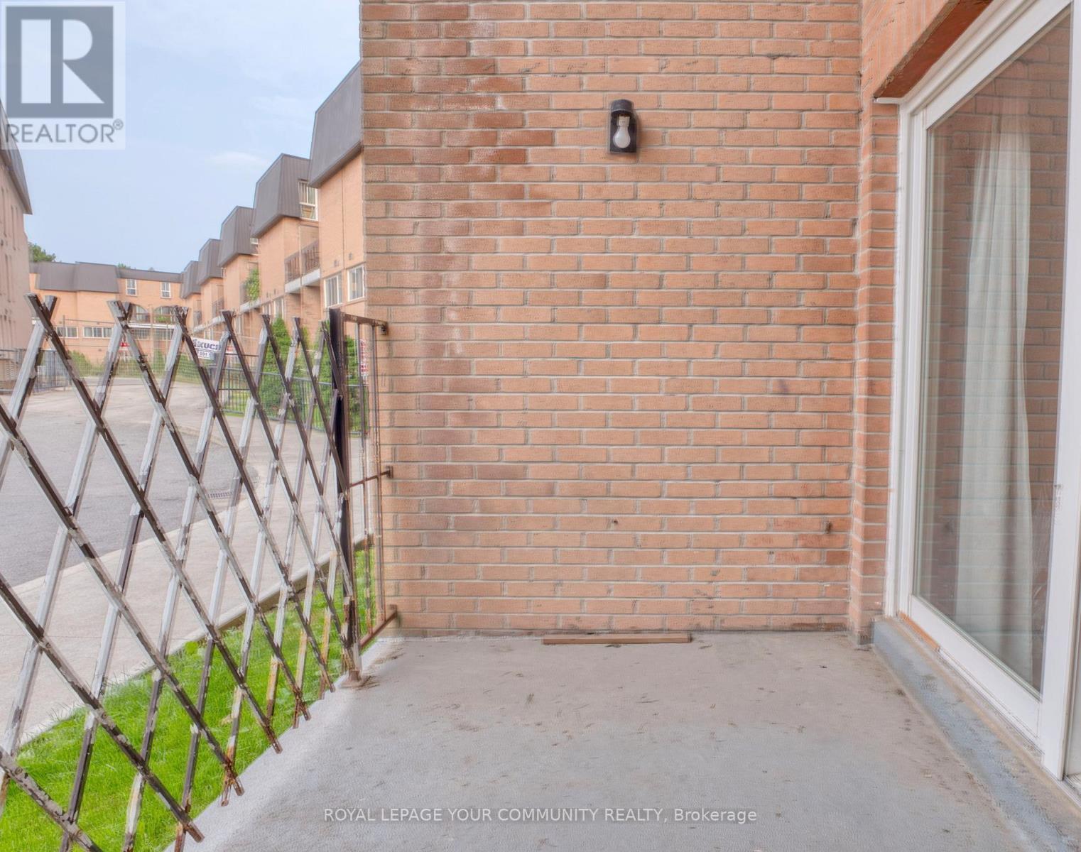 












1006 - 100 MORNELLE COURT

,
Toronto,




Ontario
M1E4X2

