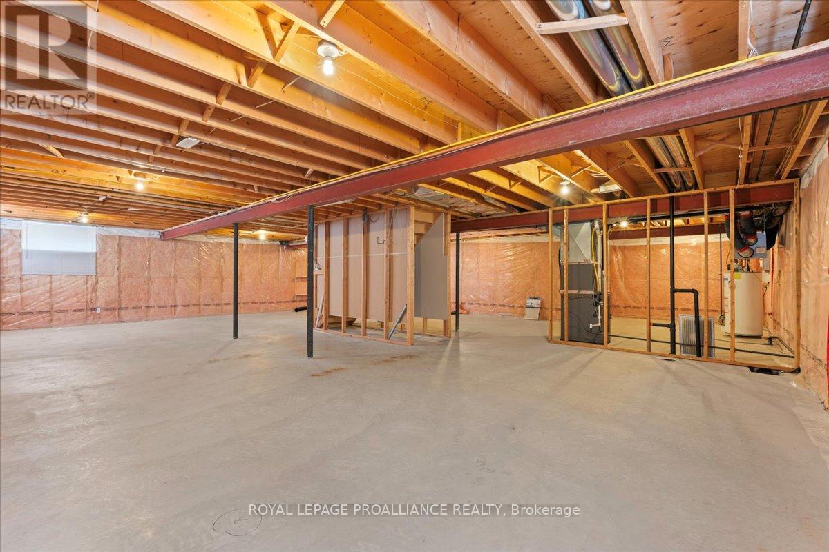 












13 HICKORY GROVE

,
Belleville (Belleville Ward),




Ontario
K8N5X6

