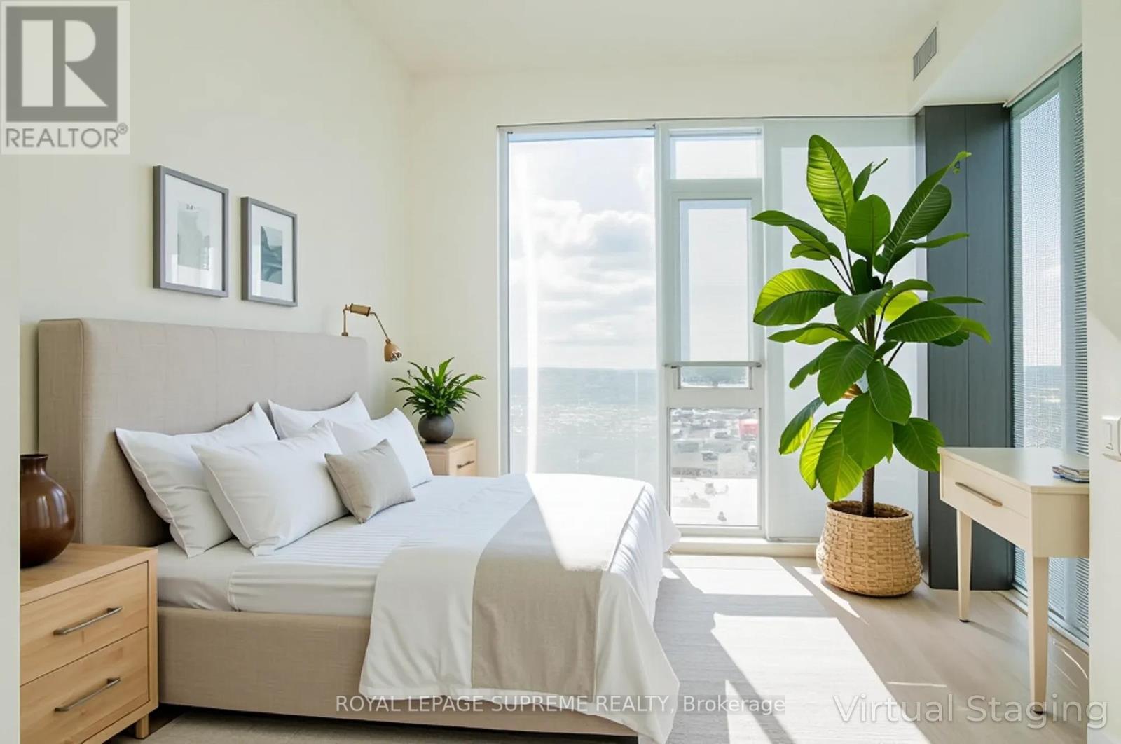 












811 - 859 THE QUEENSWAY

,
Toronto,




Ontario
M8Z1N8

