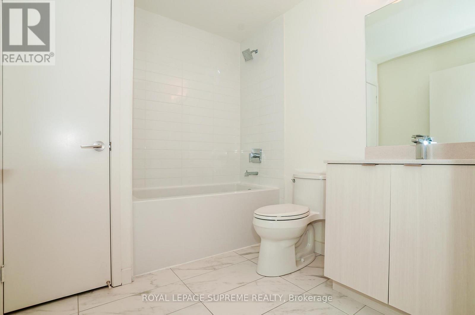 












811 - 859 THE QUEENSWAY

,
Toronto,




Ontario
M8Z1N8

