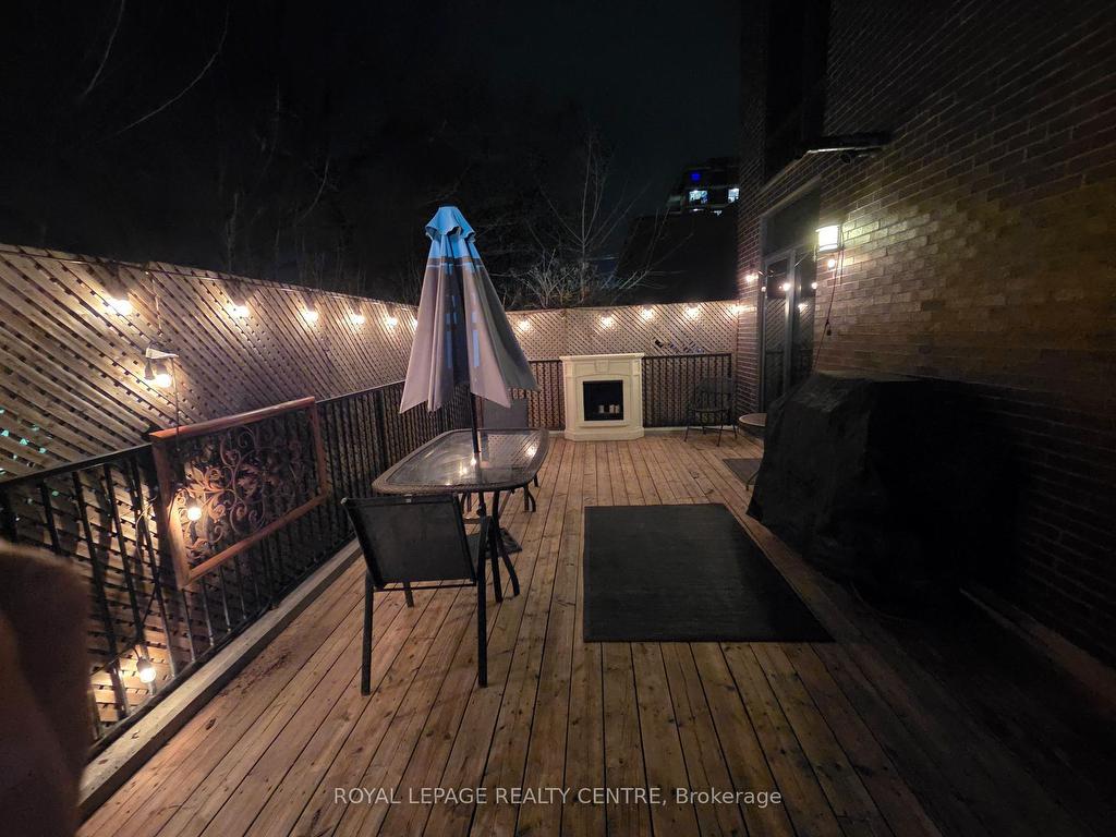 









19


Valhalla Inn

Road, 35,
Toronto,




ON
M9B 0B3

