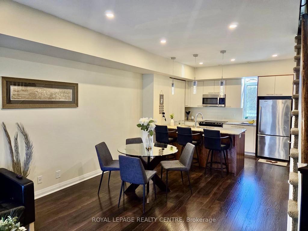 









19


Valhalla Inn

Road, 35,
Toronto,




ON
M9B 0B3

