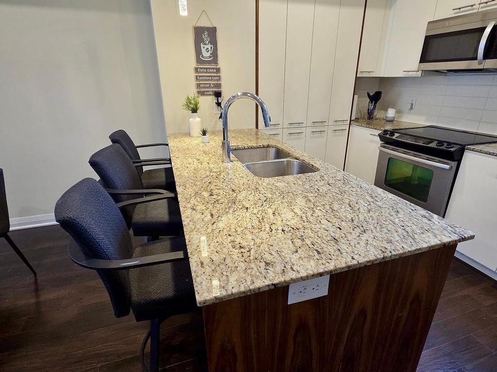









19


Valhalla Inn

Road, 35,
Toronto,




ON
M9B 0B3

