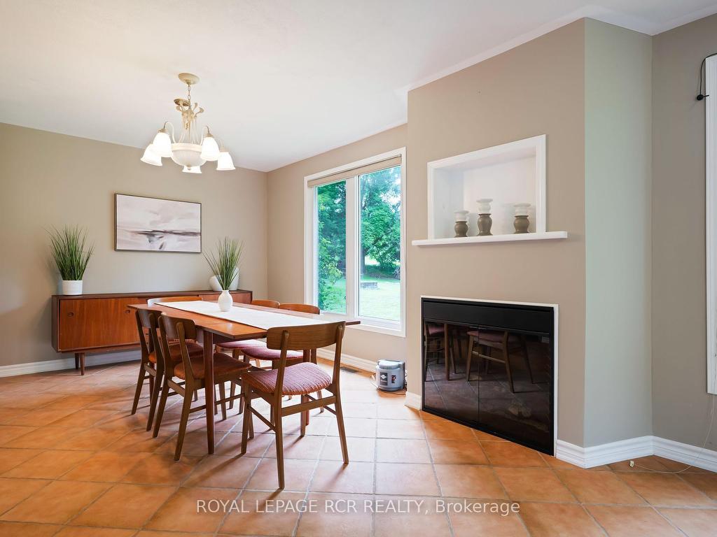 









308118


Hockley

Road,
Mono,




ON
L9W 2Y8

