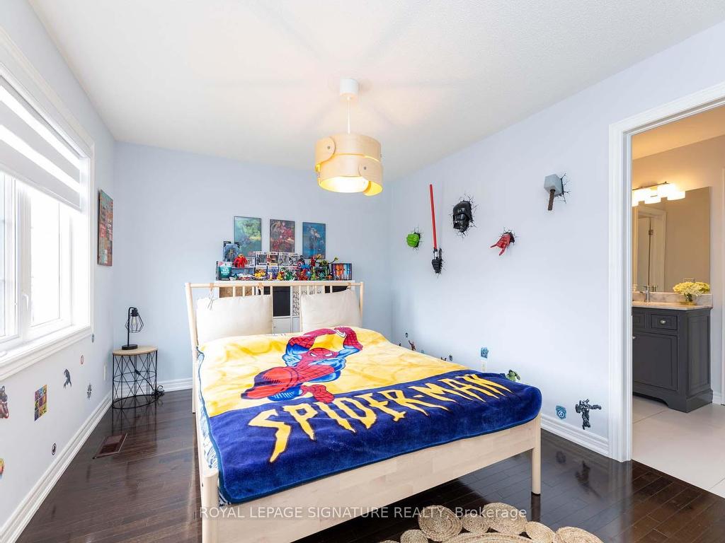 









18


Lady Valentina

Avenue,
Vaughan,




ON
L6A 0E4

