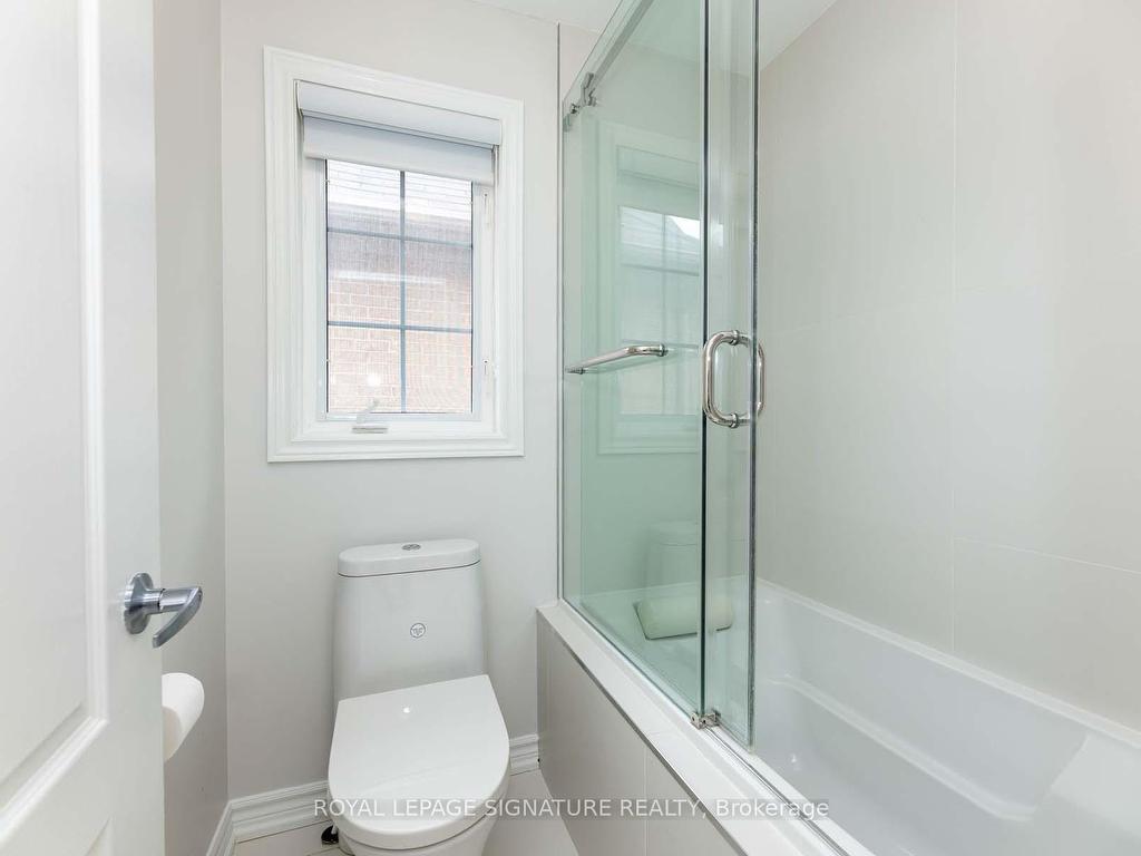 









18


Lady Valentina

Avenue,
Vaughan,




ON
L6A 0E4

