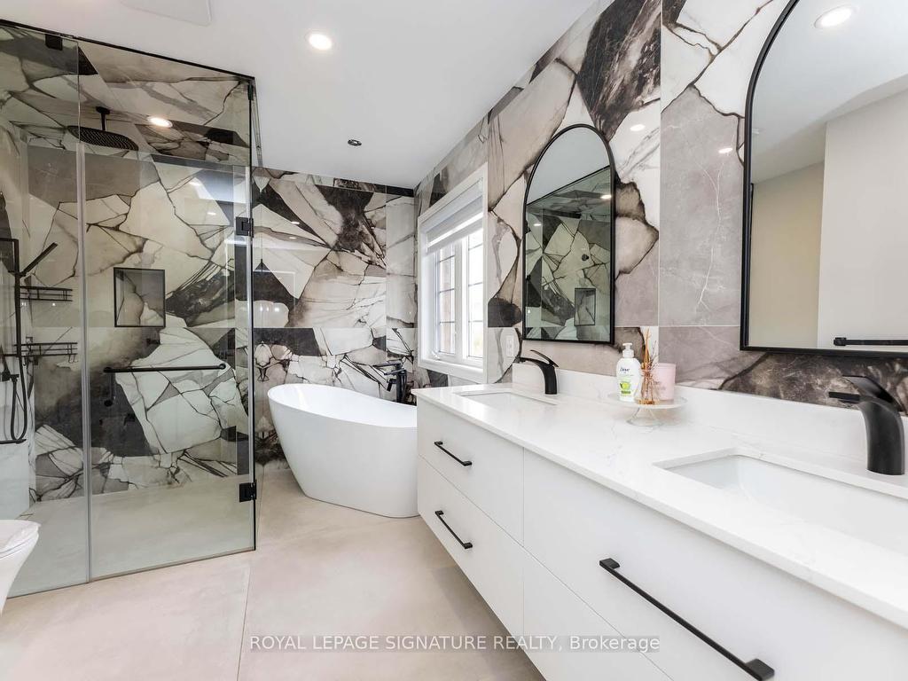 









18


Lady Valentina

Avenue,
Vaughan,




ON
L6A 0E4

