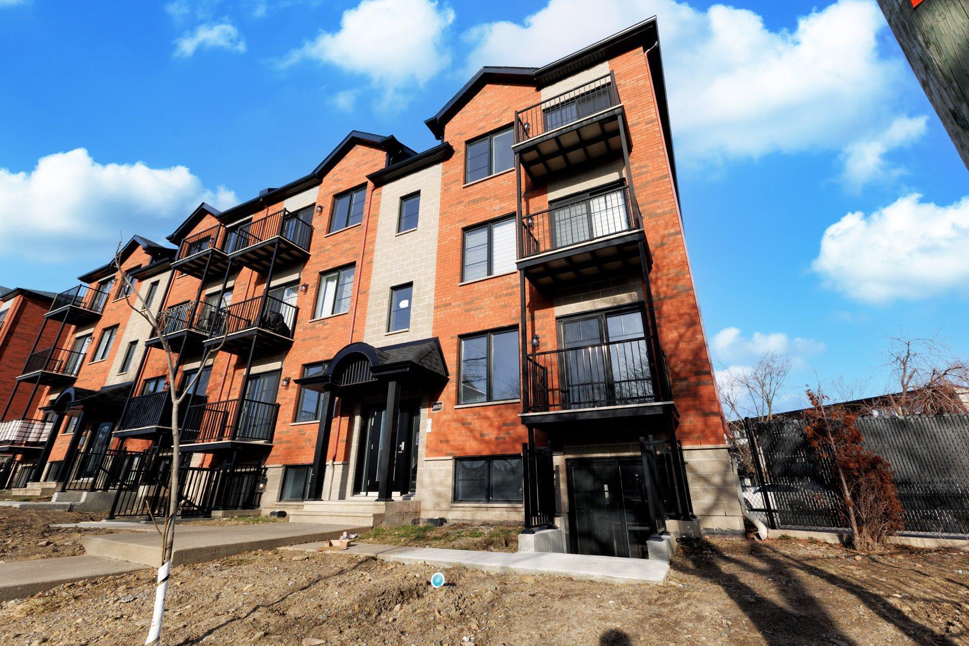 









16639


Boul. Pierrefonds

, 202,
Montréal (L'Île-Bizard/Sainte-Geneviève),




QC
H9H4L2

