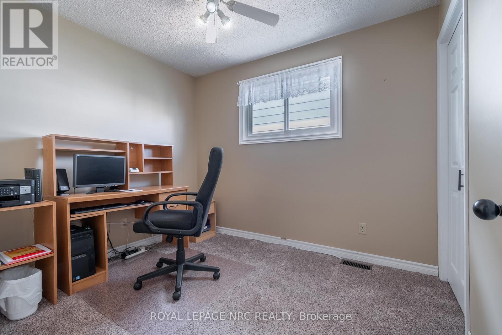 












37 MICHAEL DRIVE S

,
Port Colborne (Sugarloaf),




Ontario
L3K3C3

