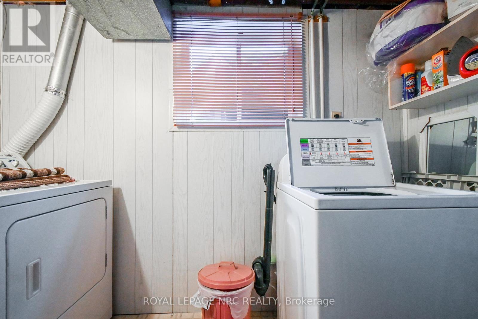 












37 MICHAEL DRIVE S

,
Port Colborne (Sugarloaf),




Ontario
L3K3C3


