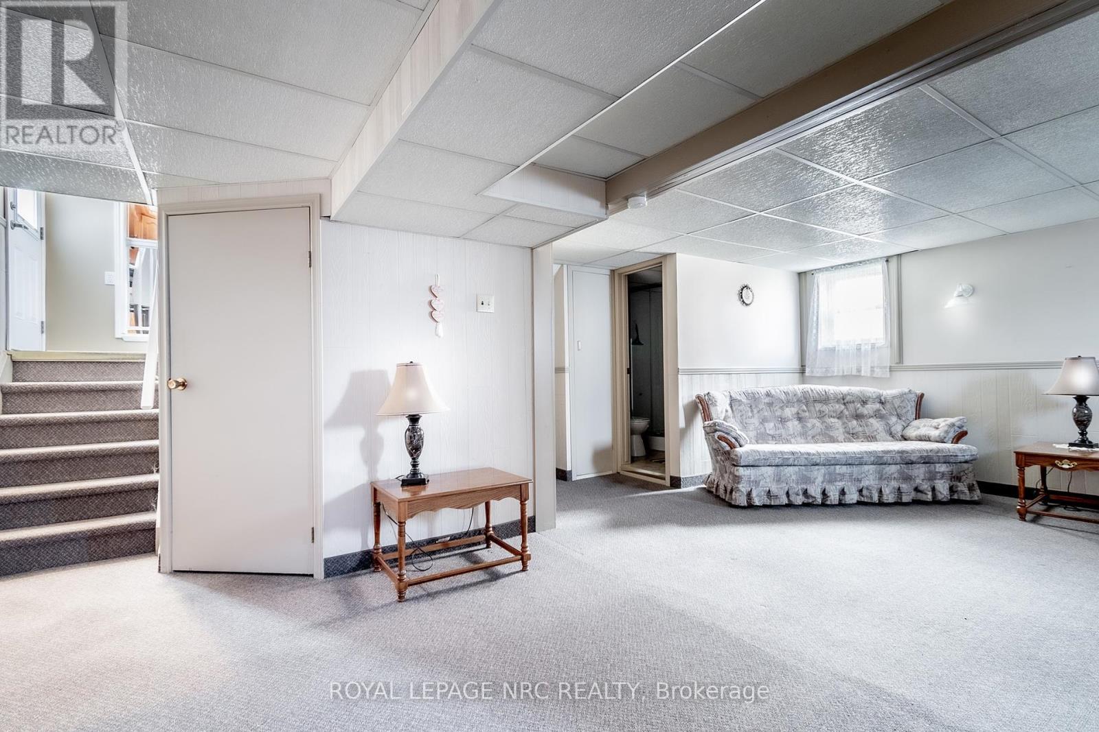 












37 MICHAEL DRIVE S

,
Port Colborne (Sugarloaf),




Ontario
L3K3C3

