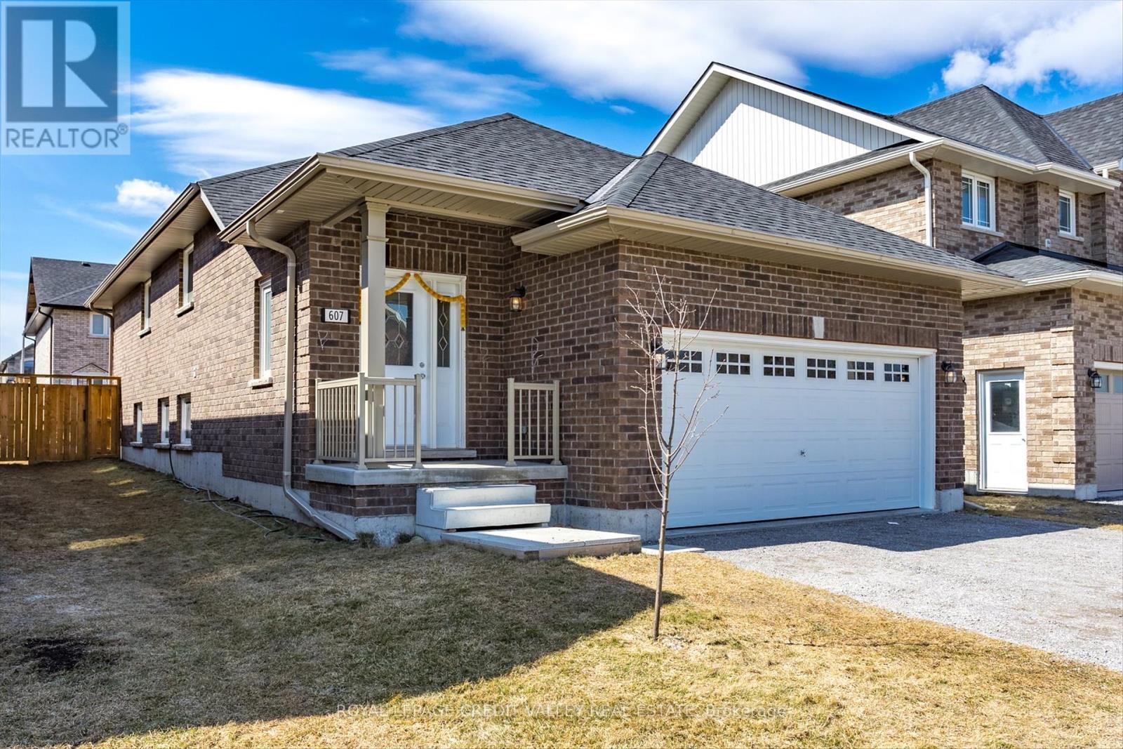 












607 LEMAY GROVE E

,
Smith-Ennismore-Lakefield,




Ontario
K9K0H1

